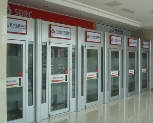 农信联体防护舱